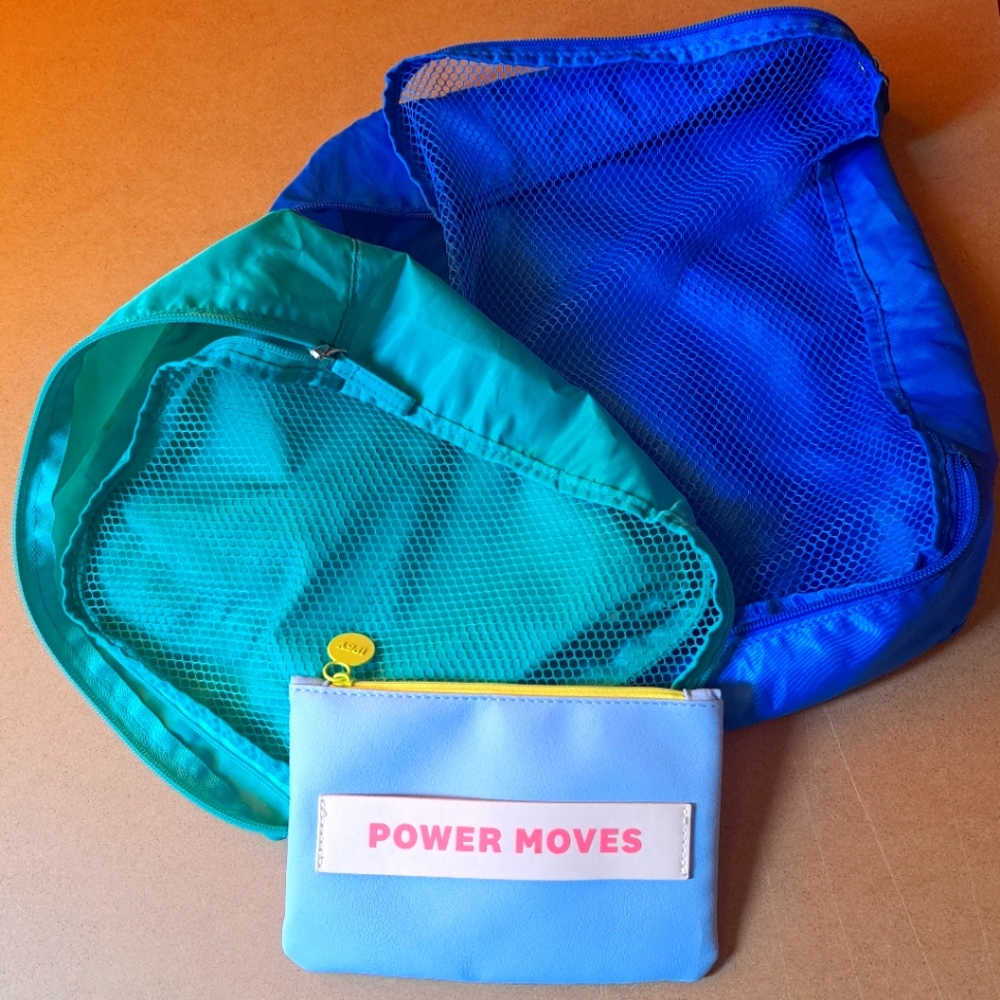 🛍 2 PACKING CUBES + SMALL IPSY POUCH LOT